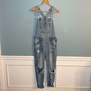 Zara Women’s S denim ripped leg rolled leg qoveralls
